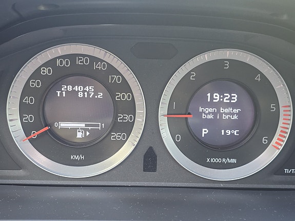 Volvo S60 15 of 26