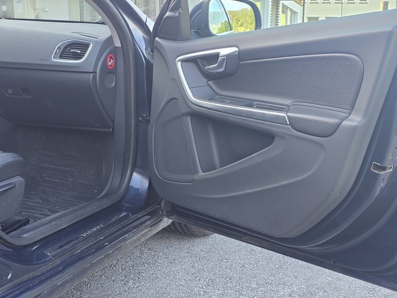 Volvo S60 18 of 26