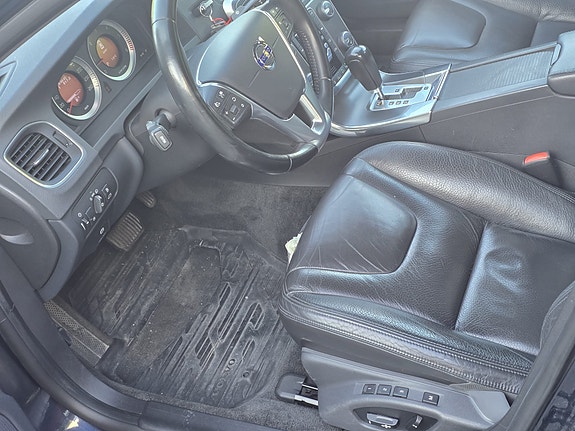 Volvo S60 17 of 26