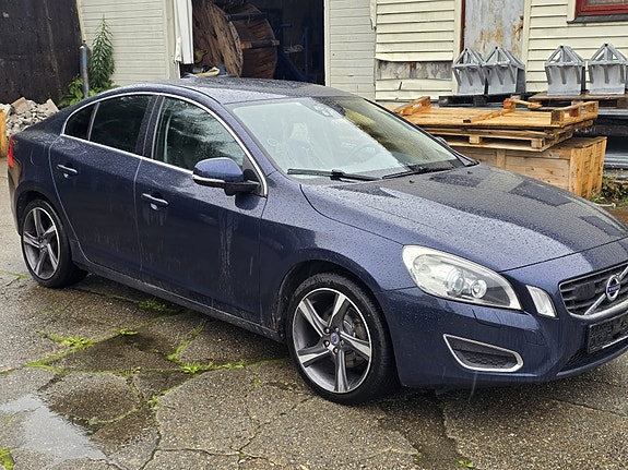 Volvo S60 6 of 26