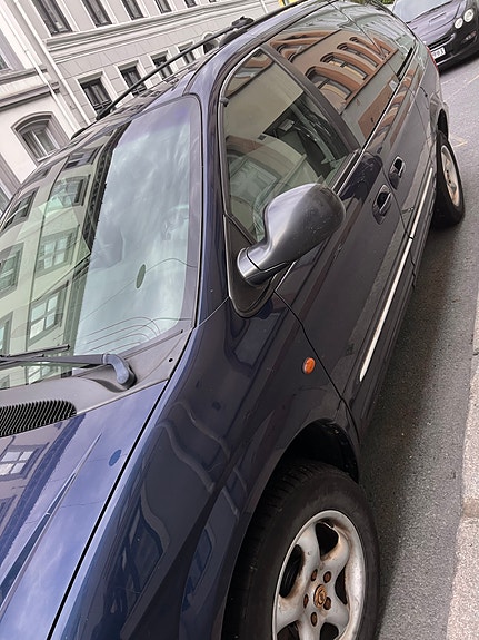Chrysler Grand Voyager 3 of 5