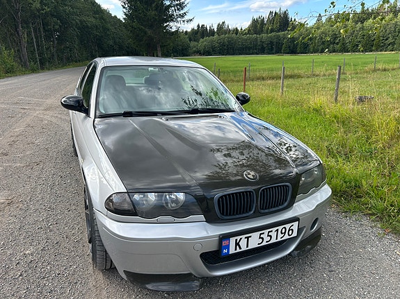BMW 323i 11 of 17