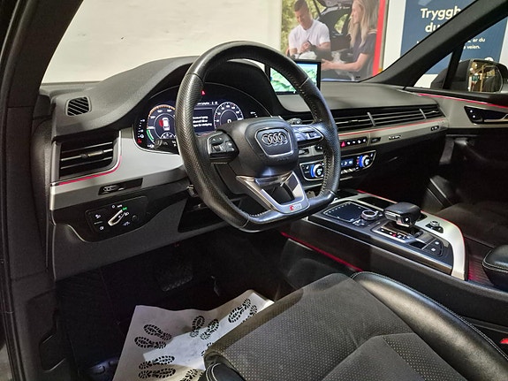 Audi Q7 14 of 30
