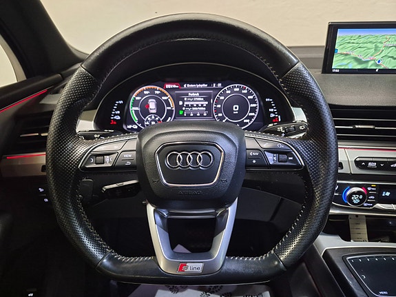 Audi Q7 20 of 30