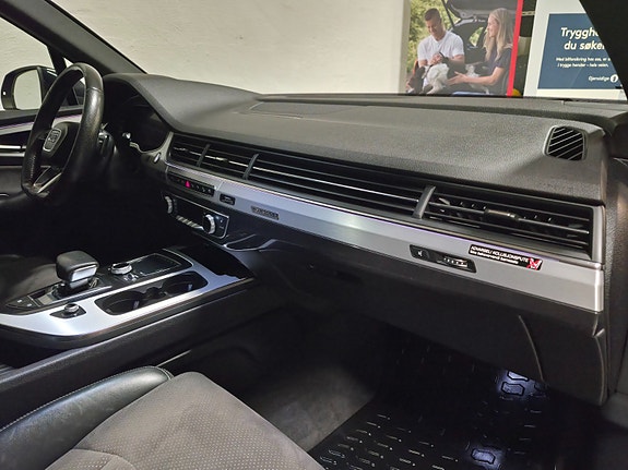 Audi Q7 8 of 30