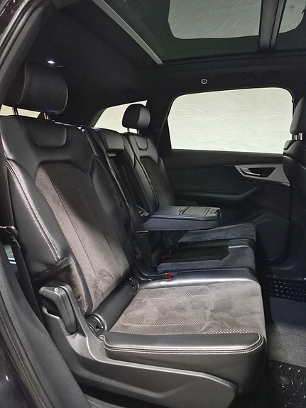Audi Q7 13 of 30
