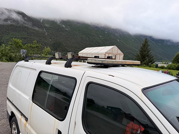 Toyota HiAce 4 of 5