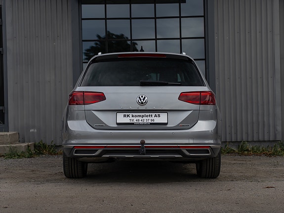 Volkswagen Passat 7 of 30