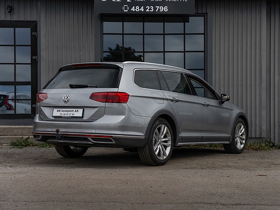 Volkswagen Passat 6 of 30