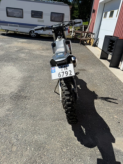 Husqvarna TE 300i 3 of 5