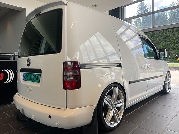 Volkswagen Caddy 10 of 17