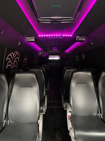 Volvo 9700s 8 of 13