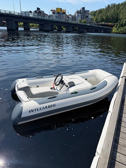 Williams 280 – 2022. Kun 60 timer. Meget pen. Klar for sesongen 5 of 5
