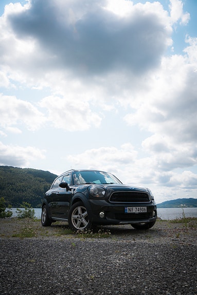 MINI Countryman Cooper D 2 of 5