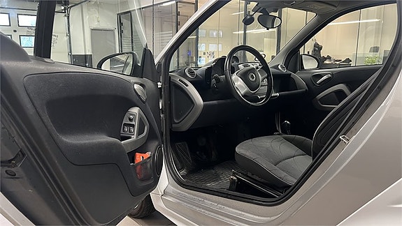Smart Fortwo 11 of 16