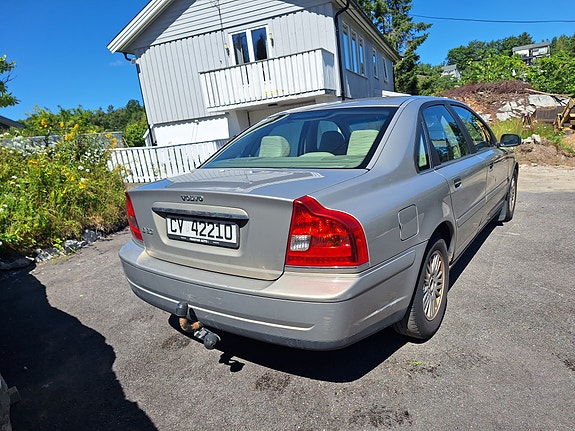 Volvo S80 4 of 5