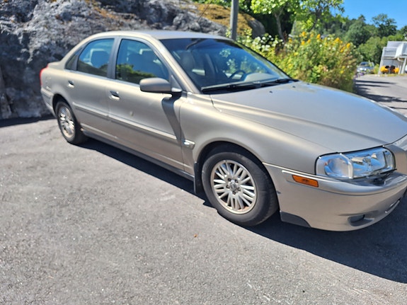 Volvo S80 3 of 5