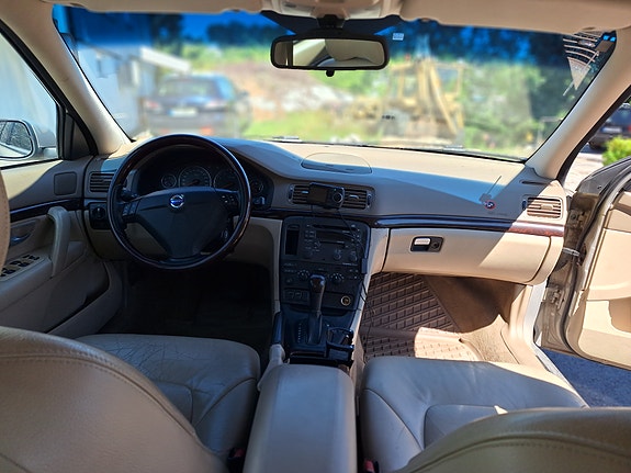 Volvo S80 9 of 26