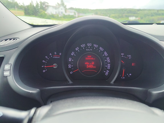 Kia Sportage 16 of 18