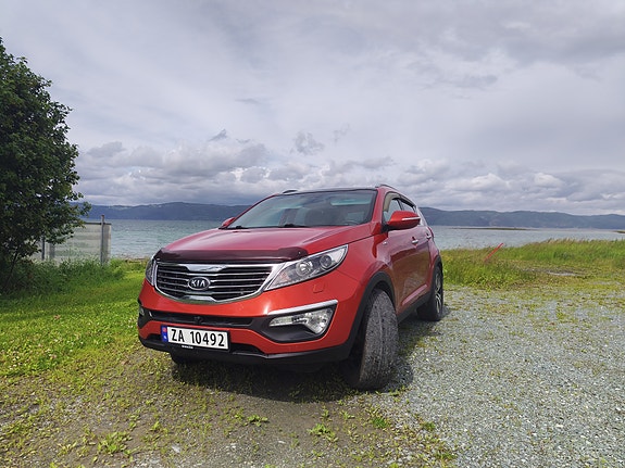 Kia Sportage 2 of 5