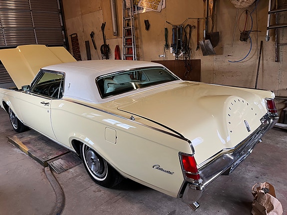 Lincoln Continental Mark III 5 of 5