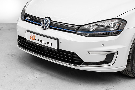 Volkswagen e-Golf VII 6 of 26