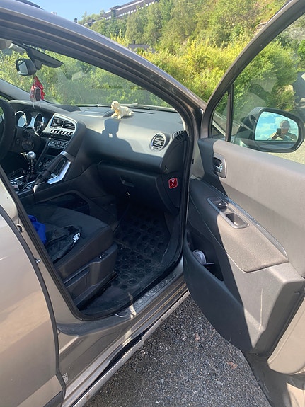 Peugeot 3008 3 of 5