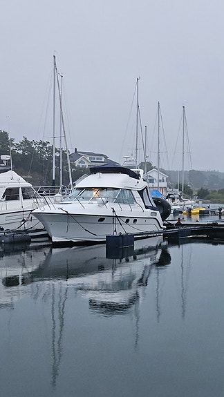 Viksund 310 St. Cruz med forlenget badeplattform og strak aksling 9 of 30