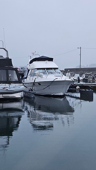 Viksund 310 St. Cruz med forlenget badeplattform og strak aksling 7 of 30