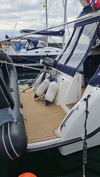 Viksund 310 St. Cruz med forlenget badeplattform og strak aksling 6 of 30