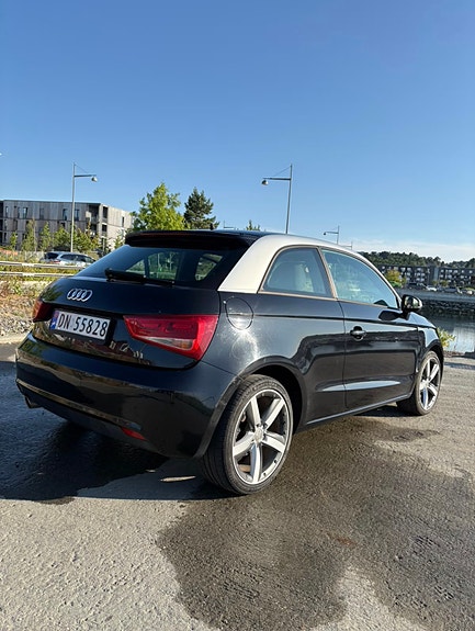 Audi A1 4 of 5