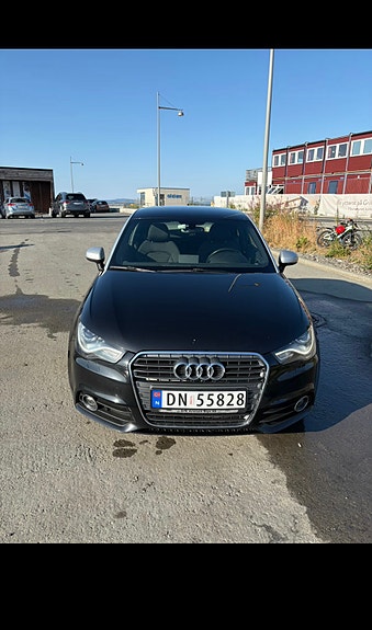 Audi A1 2 of 5