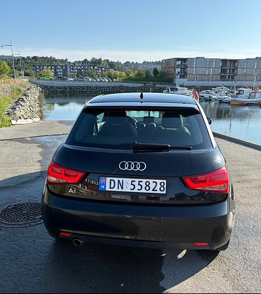 Audi A1 3 of 5