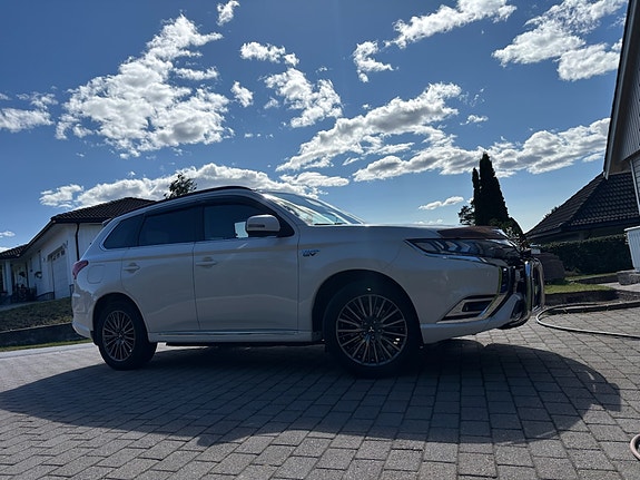 Mitsubishi Outlander 12 of 12