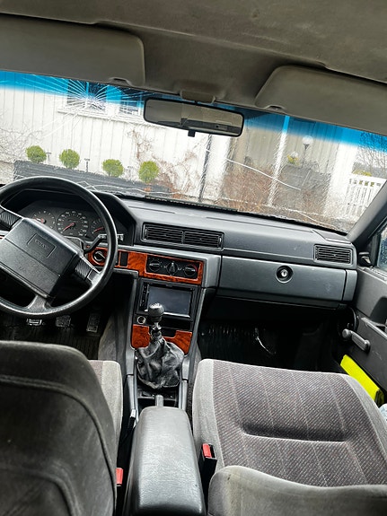 Volvo 940 2 of 5