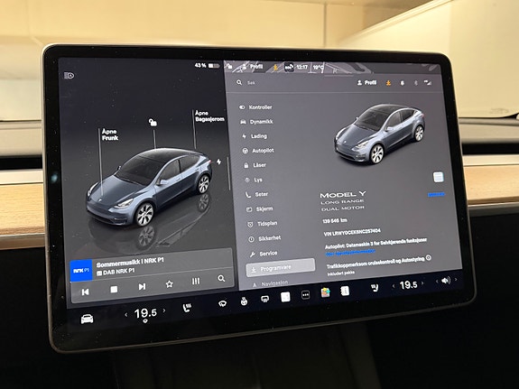 Tesla Model Y 22 of 30