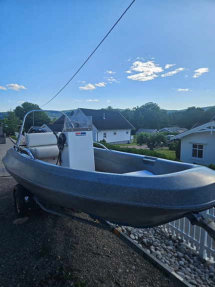 River 420 Sport 2 of 5