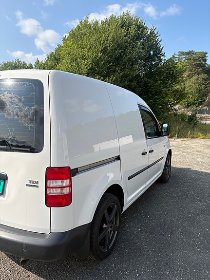 Volkswagen Caddy 5 of 5