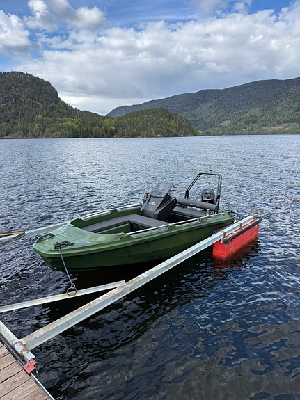 Tøff og velutstyrt River 460. Brukt noen få timer. 3 of 5