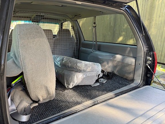 Chevrolet Tahoe 13 of 30
