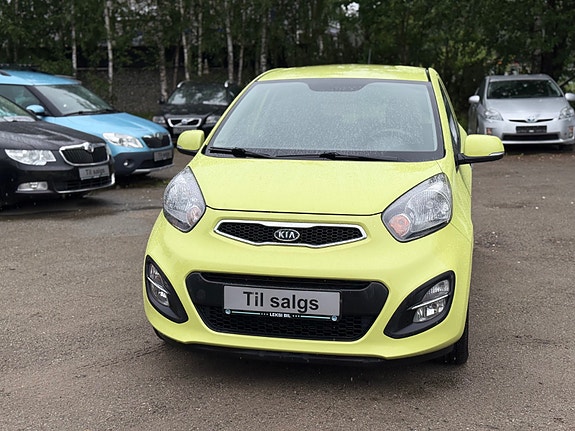 Kia Picanto 3 of 5