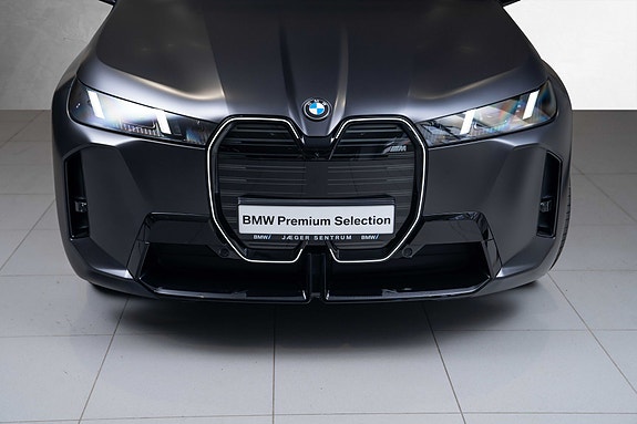 BMW iX 5 of 5