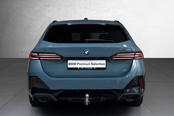 BMW i5 8 of 30