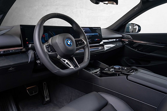 BMW i5 23 of 30