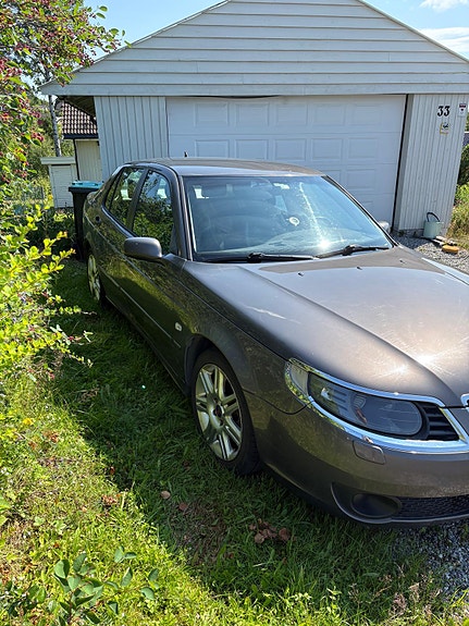 Saab 9-5 3 of 5