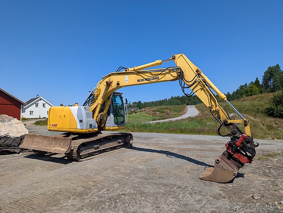 New Holland E145 8 of 30