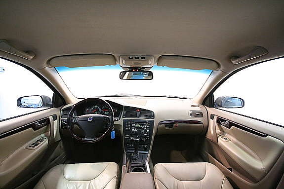 Volvo XC70 5 of 5