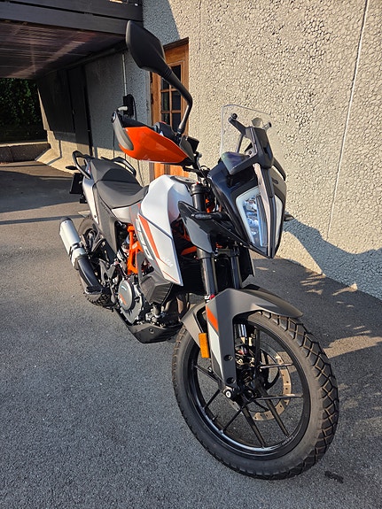 KTM 390 Adventure 3 of 5