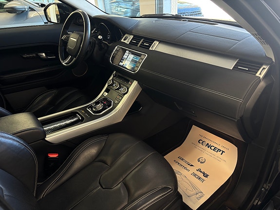 Land Rover Range Rover Evoque 21 of 30