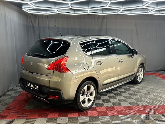 Peugeot 3008 4 of 5